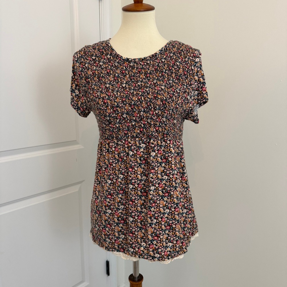 Rewind Womens Floral Smocked Top Lace Trim Short Sleeve Large Ditsy Floral